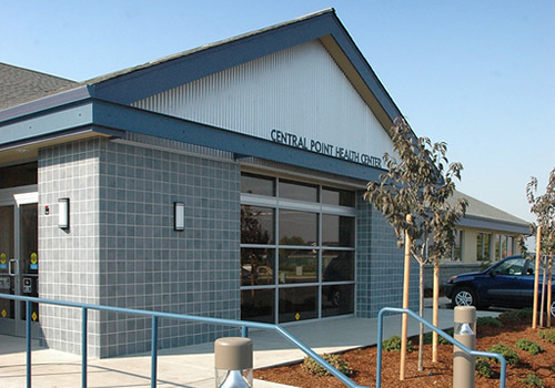 la_clinica Central Point Health Center