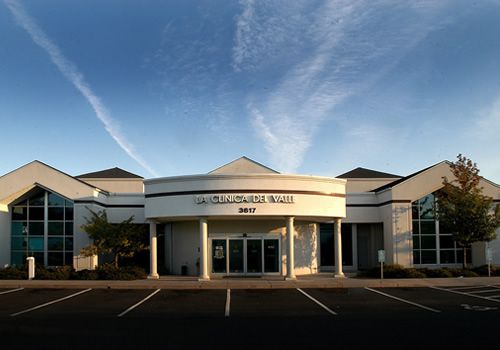 La Clinica Phoenix Health Center